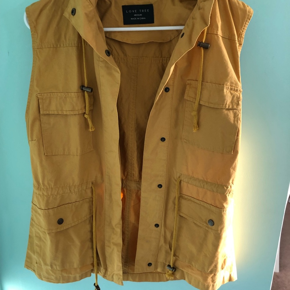 Yellow Vest
